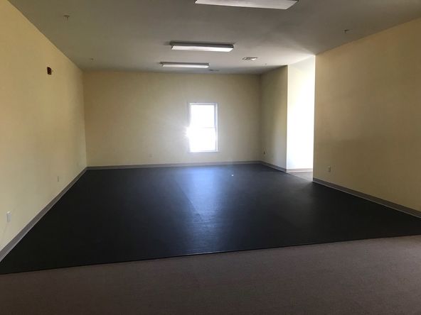 Office For Sale: 1132 Us Hwy 1, York, ME 03909